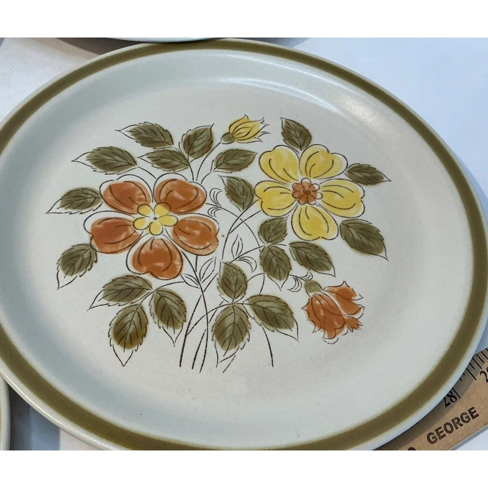 Wild Flower Vintage Stoneware Dinner Plates Set of 3‎ Floral Japan Retro 10.5